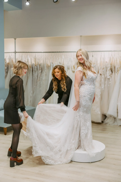 What to Wear When Wedding Dress Shopping: Tips for Brides Image
