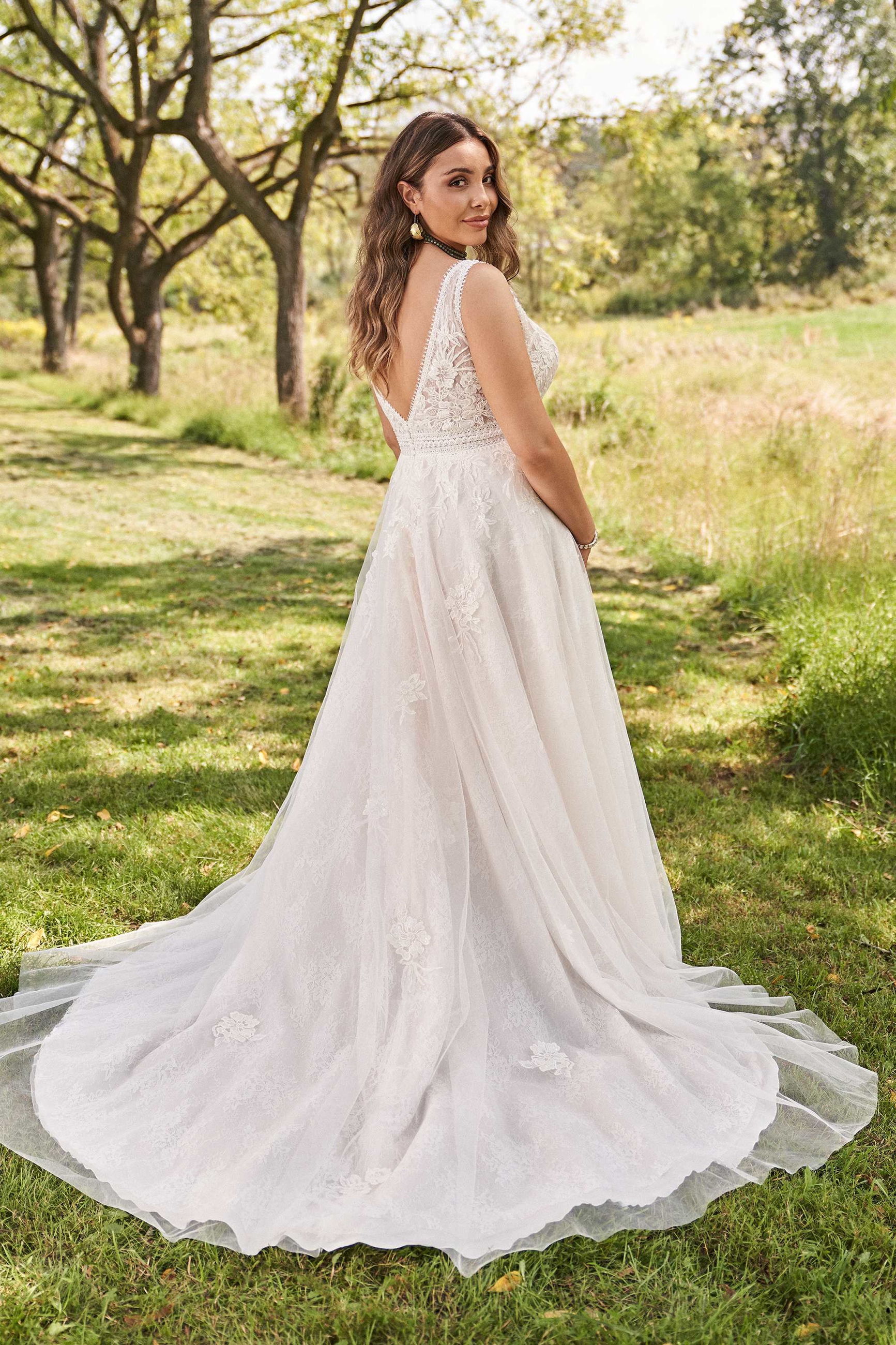 Lillian west plus store size