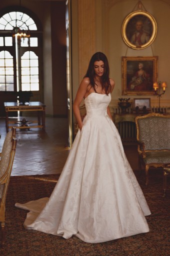 Justin Alexander Style #88406 #0 default Ivory Brocade thumbnail