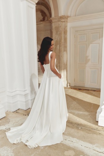 Justin Alexander Sincerity Style #44548 #1 default Ivory thumbnail