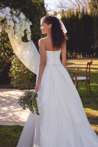 Lillian West Style #66411 #1 Ivory thumbnail