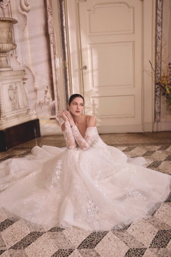 Justin Alexander Style #Leilani Sleeves #1 Ivory/Latte thumbnail