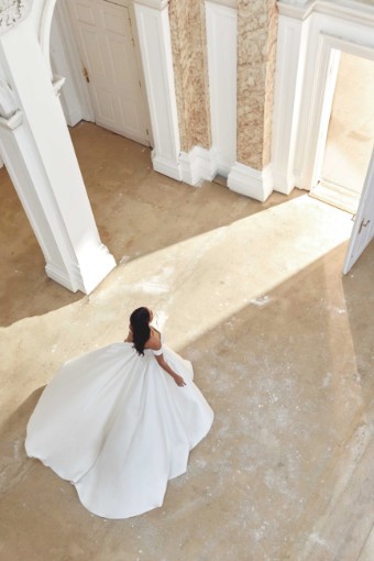 Justin Alexander Signature Style #44558 #12 Ivory thumbnail