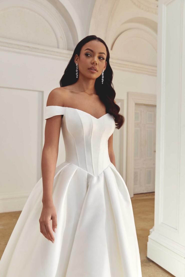 Justin Alexander Signature Style - 44558 Default Image