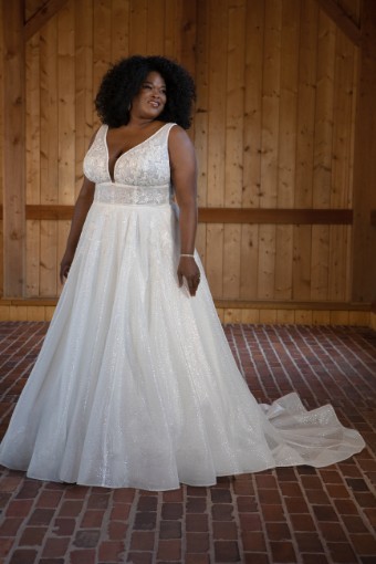 Essense of Australia  Style #D3445 #3 (IV-PL) Ivory Gown w Porcelain Tulle Plunge thumbnail