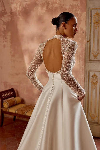 Justin Alexander 88464LND #1 default Ivory/Latte thumbnail